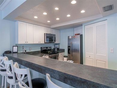 Siesta key Beach, Vacation Condo Upscale Furnishings.